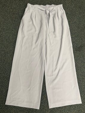 Lululemon Noir Cropped Wide Leg Pants in silverscreen